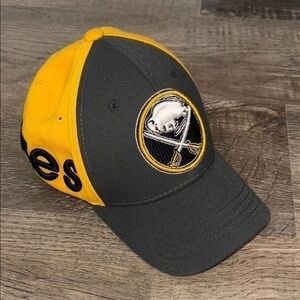 Zephyr Buffalo Sabres Yellow and Gray Cap with Logo size small/medium